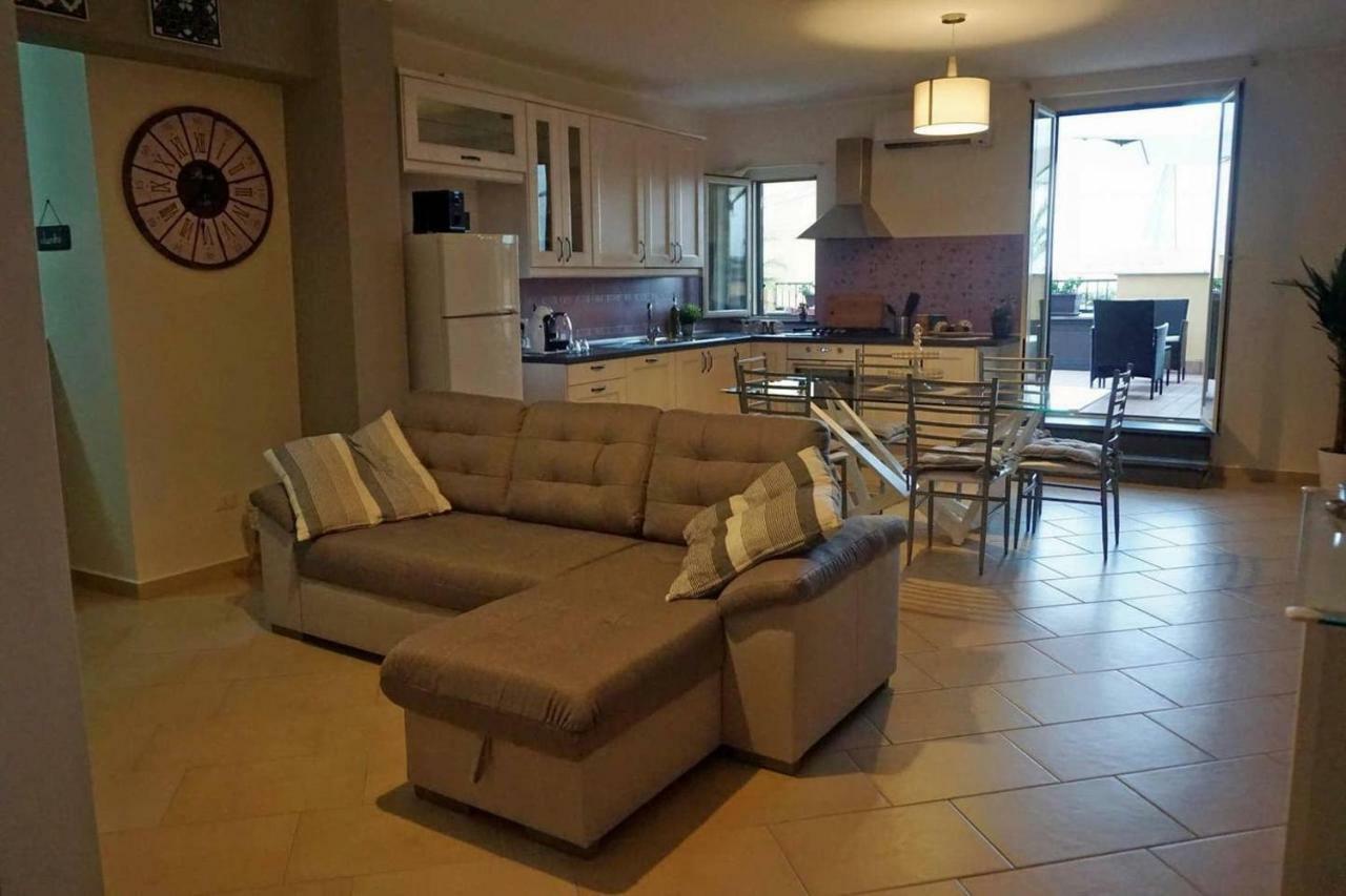 Apartament Lilly'S House Giardini-Naxos Zewnętrze zdjęcie
